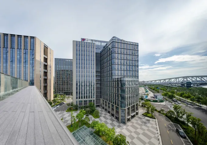 Additional company facilities and product展示